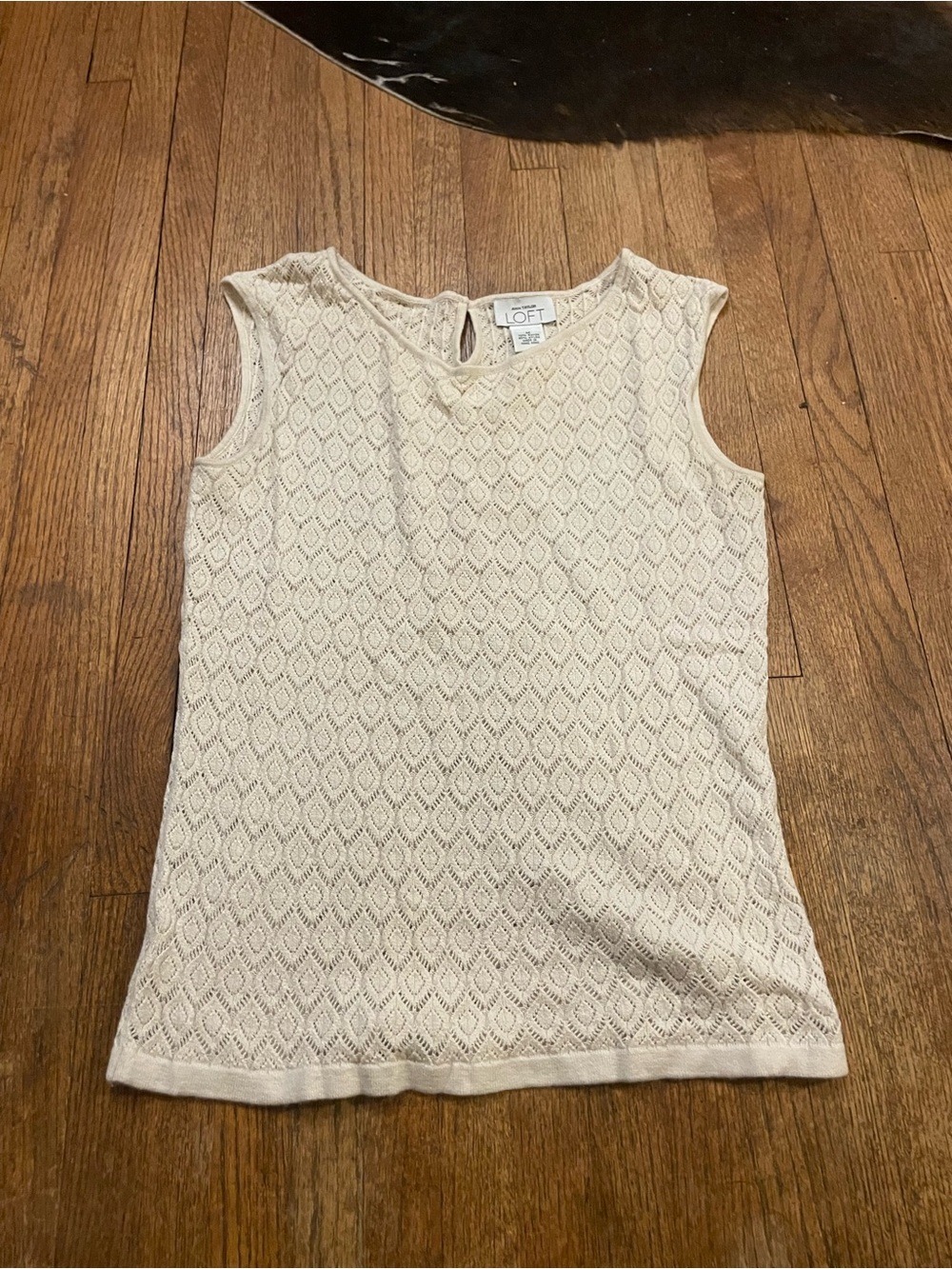 Ann Taylor LOFT Cream Lace-Pattern Sleeveless Knit Tank